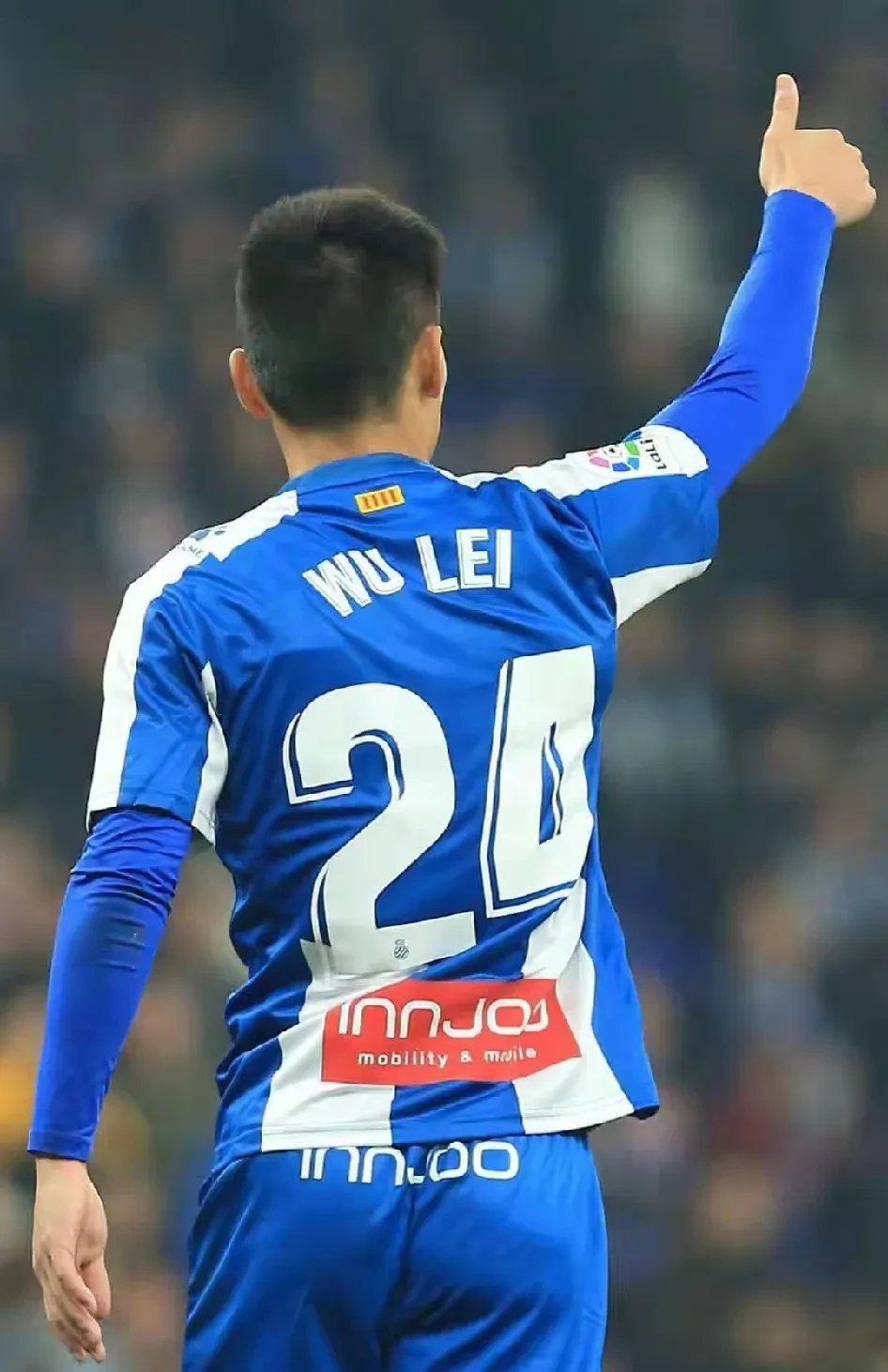 武磊五连胜继续领跑积分榜，德布劳内主帅陷下课危机！的简单介绍